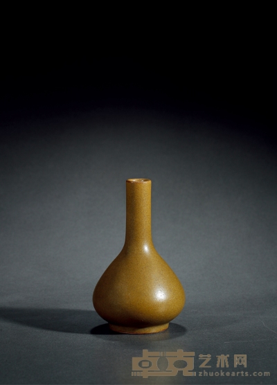 清·茶叶末釉长颈瓶 高：14.8cm 直径：8.7cm