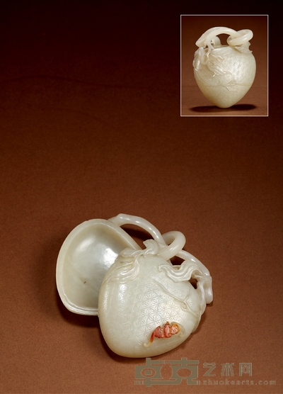 清·白玉留皮巧雕荔枝形活环香盒 高:3cm 长:8.5cm 宽:6cm