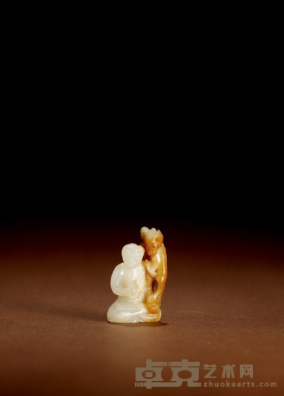 明·白玉红沁降龙罗汉像 高:3.7cm