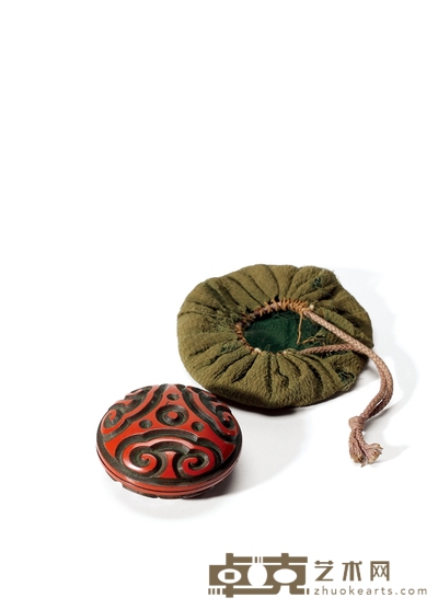 明·剔犀如意纹盖盒 高:2.9cm 直径:6.3cm