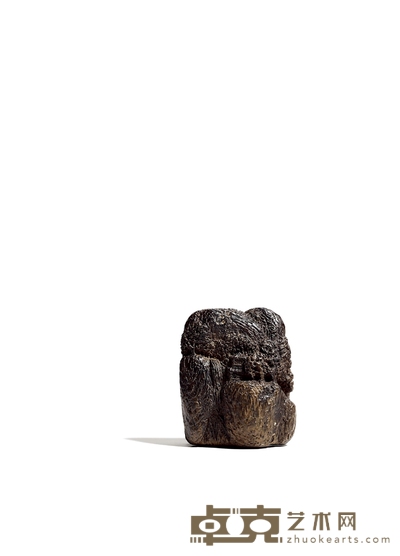 清乾隆·沉香雕山石楼阁佩 长:4.5cm 宽:3.5cm 重:15g