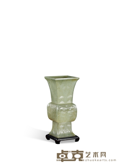 清·青玉痕都斯坦风格饕餮蕉叶纹尊 带座高:19.6cm 高:17.8cm