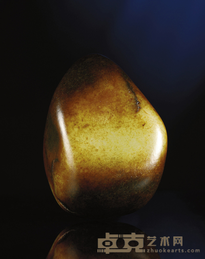 黑红皮和田玉籽料原石 113×78×74mm
重量:996.6g
