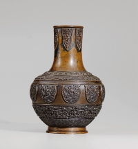 18世纪·铜团龙蕉叶纹瓶