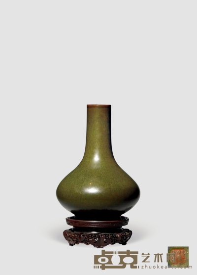 清乾隆·蟹甲青釉荸荠瓶 高：25.7cm 直径：18.5cm