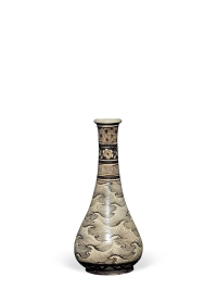 明·吉州窑彩绘海浪纹长颈瓶