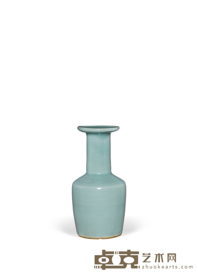 龙泉窑粉青釉纸槌瓶 高：16cm 直径：8.3cm