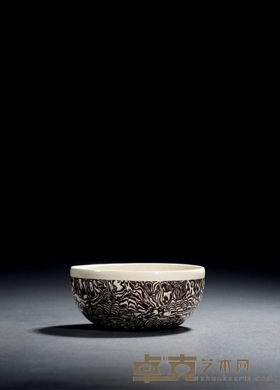 明·绞釉钵 高：5.5cm 直径：12.2cm