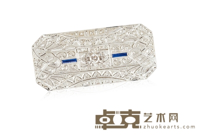 装饰艺术时期（ART DECO） 蓝宝石镶嵌钻石蕾丝风格胸针 尺寸：4.5×1.9cm
重量：约11.1g