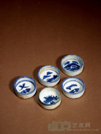 明·青花蟋蟀水盂一组五件 口径:3.5cm数量:5