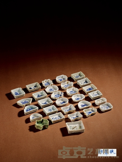 清·异形蟋蟀水盂一组二十九件 口径:3.4cm-4.3cm数量:29