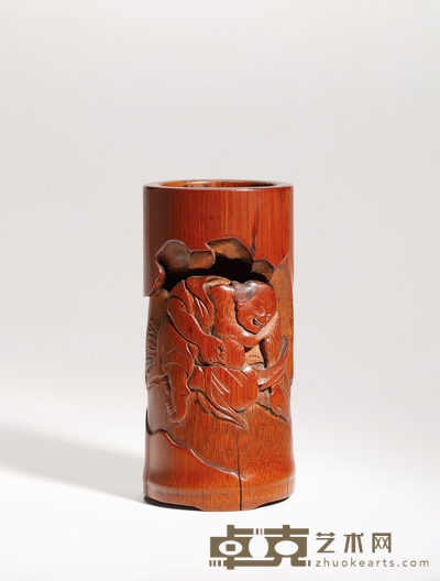 清·竹镂雕刘海戏金蟾笔筒 高:13.7cm口径:6.4cm