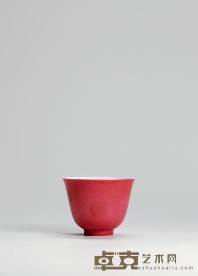清雍正·胭脂红釉小杯 高：5cm直径：6.4cm