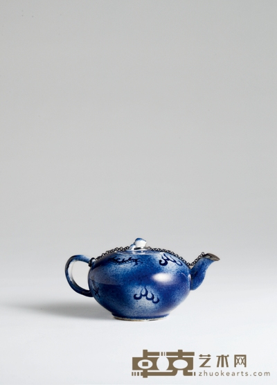 清·洒蓝釉龙纹壶 高:7.7cm通长:16cm