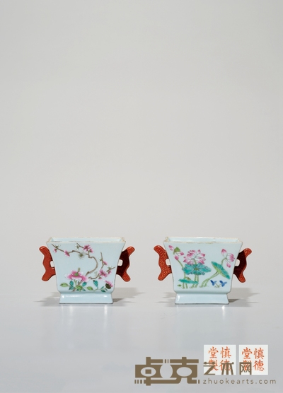 清·粉彩四季花卉图四方戟耳杯（一对） 高：6.7cm长：11cm数量：2