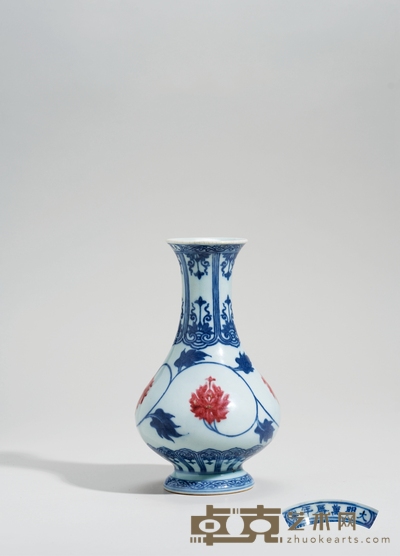 清雍正·青花釉里红缠枝宝相花纹小琵琶尊 高：20.5cm