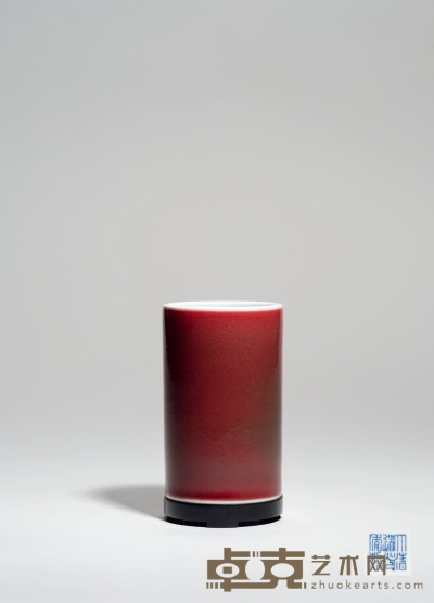 清道光·霁红釉笔筒 高：11.2cm直径：7cm