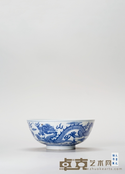 清光绪·青花龙纹碗 高:7m直径:16.3cm