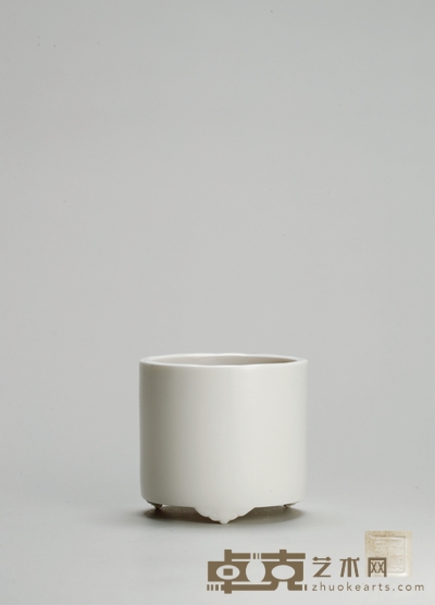 明·德化窑筒形炉 高:9.2cm直径:10cm