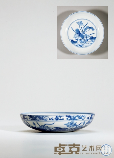 清雍正·青花莲池鸳鸯图卧足盘 直径:17.5cm