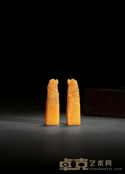 清·田黄石鳌龙钮对章 1.4×1.4×5.3cm×2 20g 19.5g