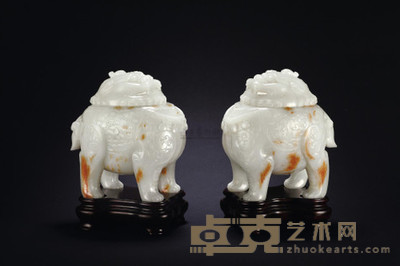 清乾隆 白玉甪端 (一对) 高14.5cm