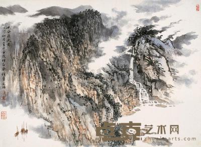 峡谷飞流图
