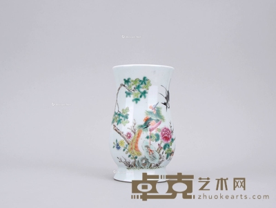 民国 粉彩五伦图花插 高14.8cm；腹径8cm