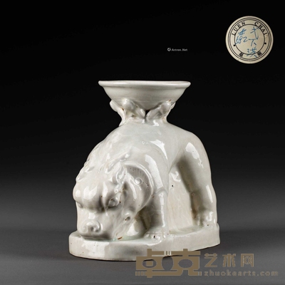 唐 白磁狮形灯台 H:16cm W:18cm