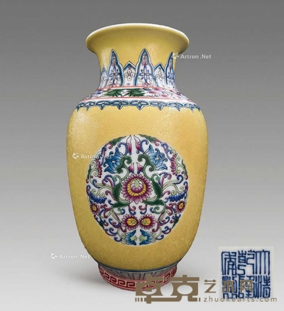 粉彩黄釉灯笼瓶 高23cm