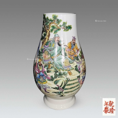 粉彩人物牛头尊